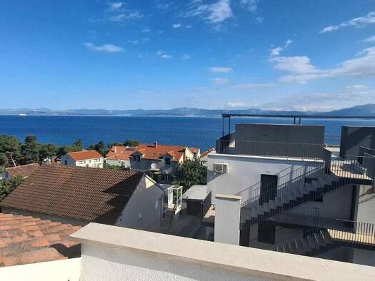 Mehrfamilienhaus zum Kauf als Kapitalanlage geeignet 750.000 € 280,3 m² 195 m² Grundstück Sutivan 21403