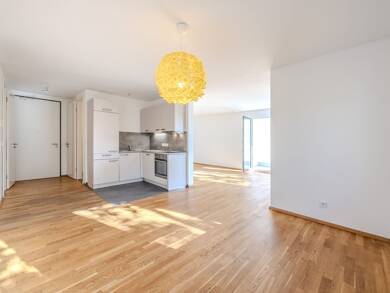 Wohnung zum Kauf 539.000 € 2,5 Zimmer 65 m² 5. Geschoss Ostbahnhofstraße 13 Ostend Frankfurt am Main 60314