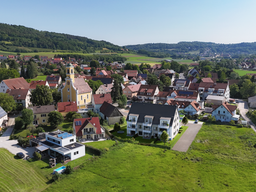 Wohnung zum Kauf - Erstbezug provisionsfrei 407.400 € 3 Zimmer 80,1 m² EG frei ab sofort Am Kirchplatz 7a Igensdorf 91338