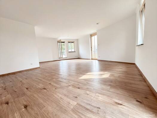 Wohnung zur Miete 1.650 € 3 Zimmer 148,4 m² 2. Geschoss Radebeul 01445