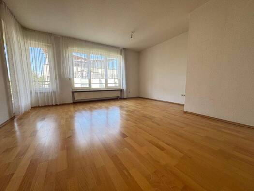 Wohnung zum Kauf 350.000 € 3,5 Zimmer 78 m² Bad Cannstatt Stuttgart 70374