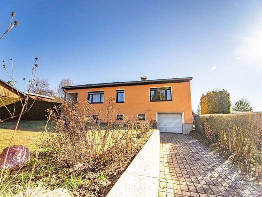 Bungalow zum Kauf 279.000 € 4 Zimmer 120 m² 464 m² Grundstück Auerswalde Lichtenau 09244