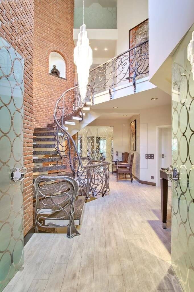 Property thumbnail 9