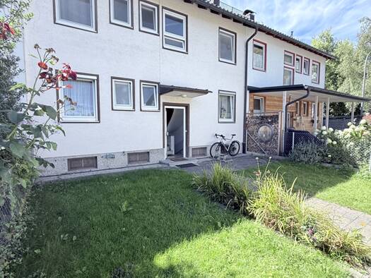 Haus zum Kauf 650.000 € 8,5 Zimmer 170 m² 319 m² Grundstück frei ab sofort Süd Rosenheim 83026