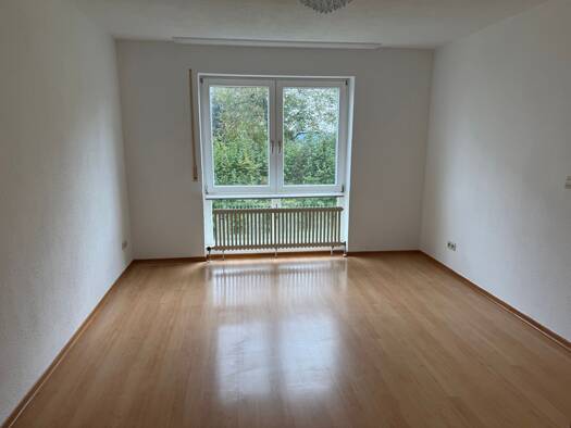 Wohnung zur Miete 1.000 € 3,5 Zimmer 90 m² Geschoss 1/3 frei ab 01.09.2026 Lottstetten Lottstetten 79807