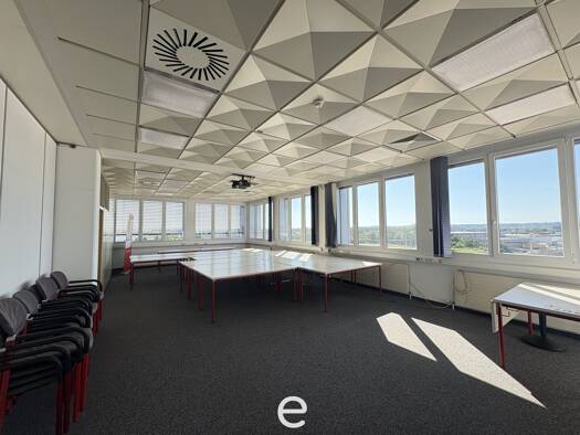 Büro zur Miete 10,50 € 240,8 m² Bürofläche Marchtrenk 4614