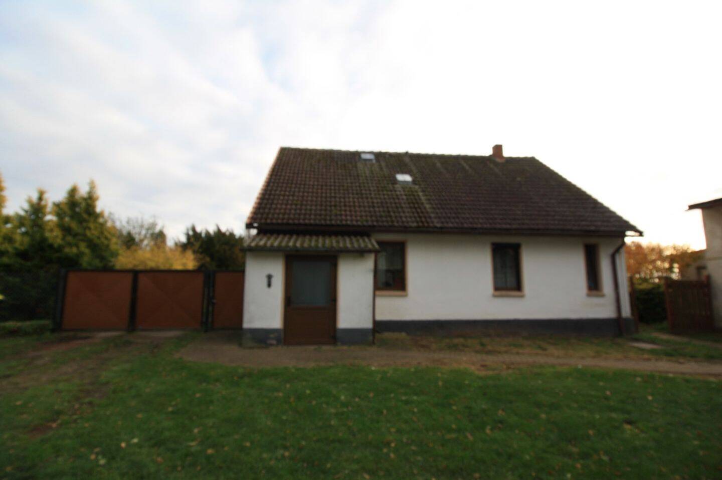 Immobilie in Brüssow - Gemütliches Zuhause mit viel Platz in und um das Haus - Bild 2