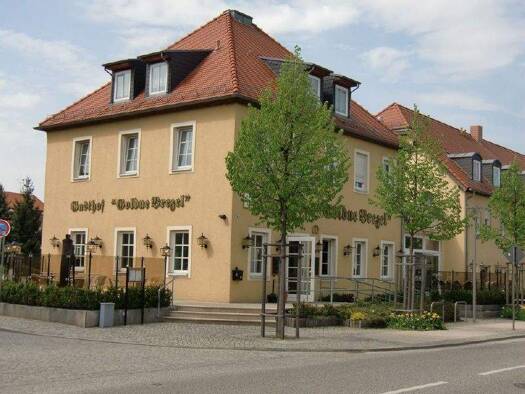 Wohnung zur Miete 731 € 3,5 Zimmer 74,9 m² frei ab sofort Schloßallee 24 a Moritzburg 01468