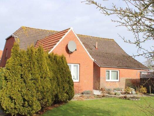 Mehrfamilienhaus zum Kauf 170.000 € 1 Zimmer 170 m² 2.284 m² Grundstück Esens 26427