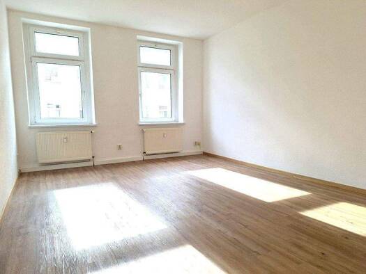 Wohnung zur Miete 987 € 5 Zimmer 141 m² 2. Geschoss frei ab sofort Lutherviertel Chemnitz 09126