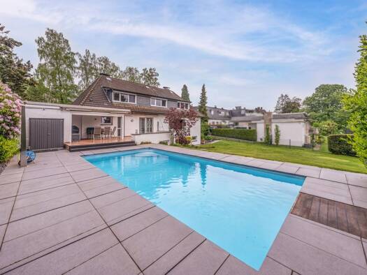 Einfamilienhaus zum Kauf 1.150.000 € 8 Zimmer 260,2 m² 1.617 m² Grundstück Süd Remscheid 42859