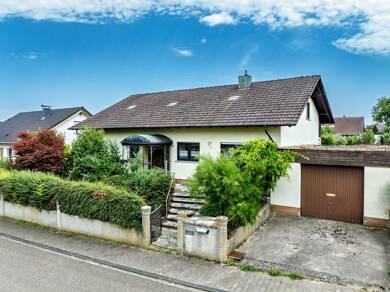 Einfamilienhaus zum Kauf 479.000 € 10 Zimmer 250 m² 913 m² Grundstück Angelbachtal 74918