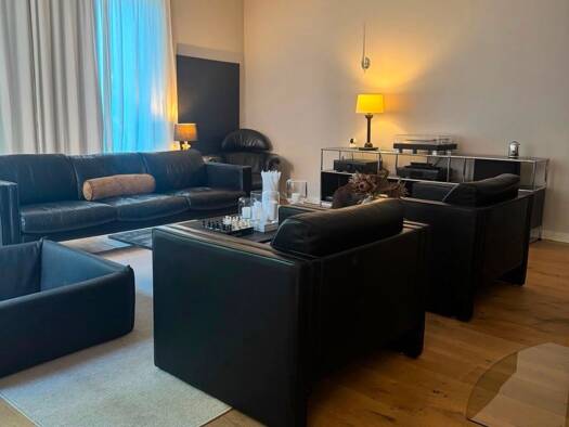 Haus zur Miete 2.950 € 5 Zimmer 170 m² frei ab sofort Mitte 20095