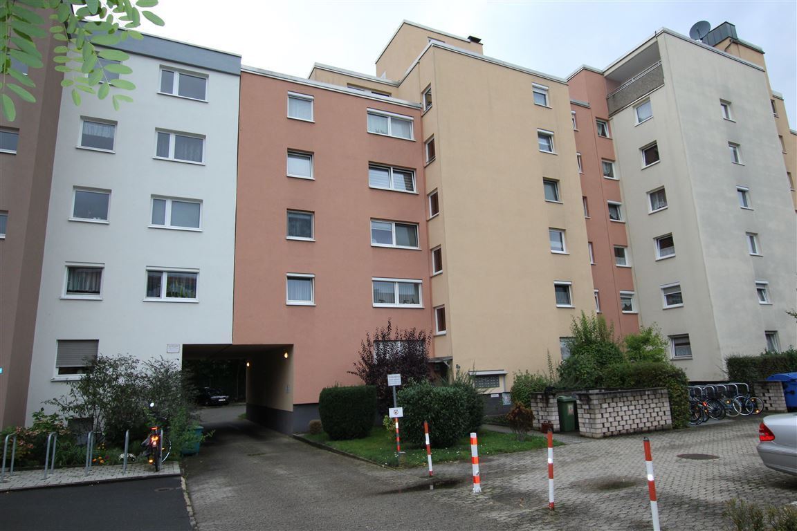 Wohnung zur Versteigerung 190.000 € 2 Zimmer 58 m²<br/>Wohnfläche 3.<br/>Geschoss Poppenreuth 141 Fürth 90765