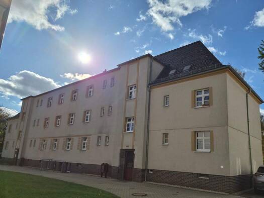 Wohnung zur Miete 315 € 2 Zimmer 52 m² EG frei ab sofort Zwickauer Straße 164 Reichenbach 08468