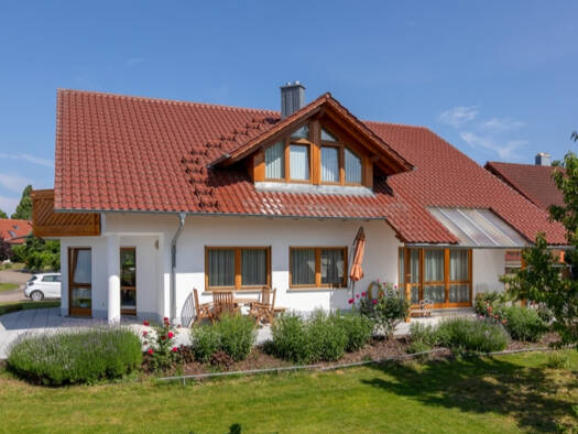 Mehrfamilienhaus zum Kauf 649.000 € 8 Zimmer 272 m² 602 m² Grundstück Hochmössingen Oberndorf am Neckar / Hochmössingen 78727