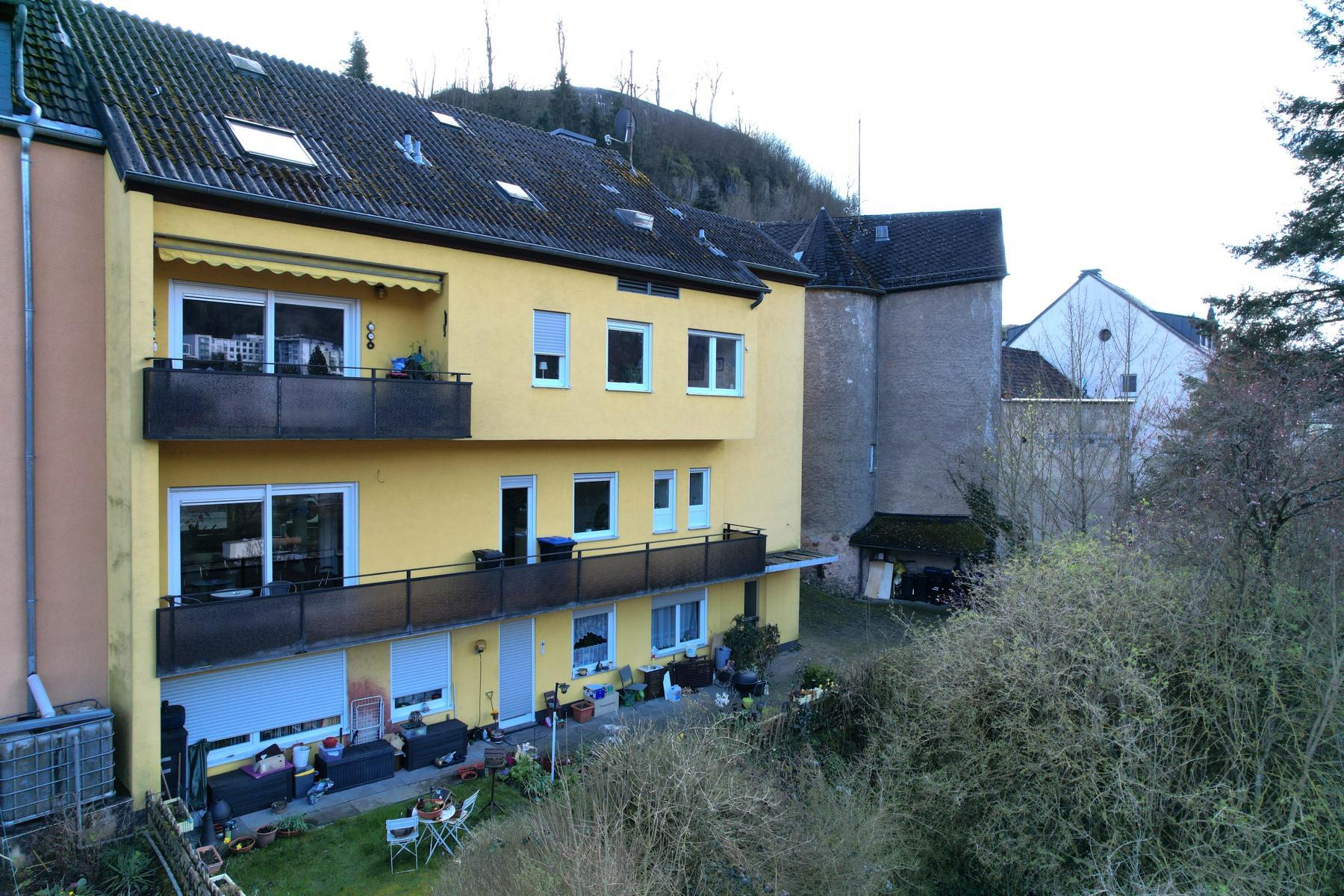 Mehrfamilienhaus zum Kauf 425.000 € 360 m²<br/>Wohnfläche 592 m²<br/>Grundstück Hauptstraße 93 Gerolstein Gerolstein 54568