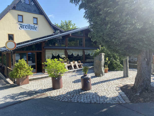 Mehrfamilienhaus zum Kauf 599.000 € 5 Zimmer 252 m² 1.944 m² Grundstück Neukirch/Lausitz 01904