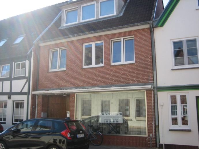 Mehrfamilienhaus zum Kauf 159.000 € 2 Zimmer 120 m²<br/>Wohnfläche 81 m²<br/>Grundstück ab sofort<br/>Verfügbarkeit Glückstadt 25348