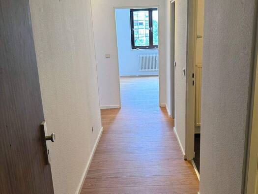 Wohnung zum Kauf provisionsfrei 193.000 € 2 Zimmer 65 m² Pfaffenbrunnenstraße 109 Steinheim Hessen - Hanau 63456