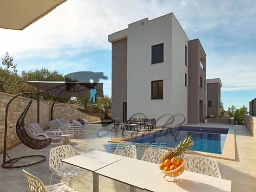 Einfamilienhaus zum Kauf - Erstbezug 1.562.500 € 5 Zimmer 388 m² Podstrana 21312