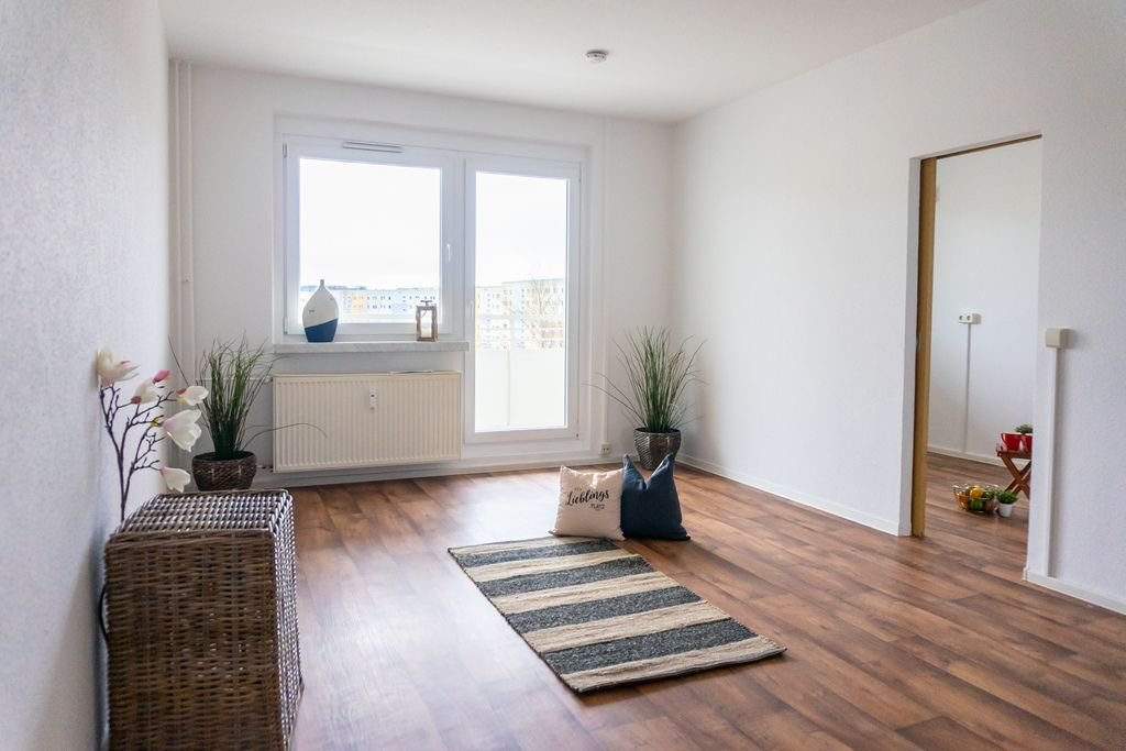 Wohnung zur Miete 403 € 3 Zimmer 70,8 m²<br/>Wohnfläche EG<br/>Geschoss 01.12.2024<br/>Verfügbarkeit Bruno-Granz-Str. 56 Morgenleite 631 Chemnitz 09122