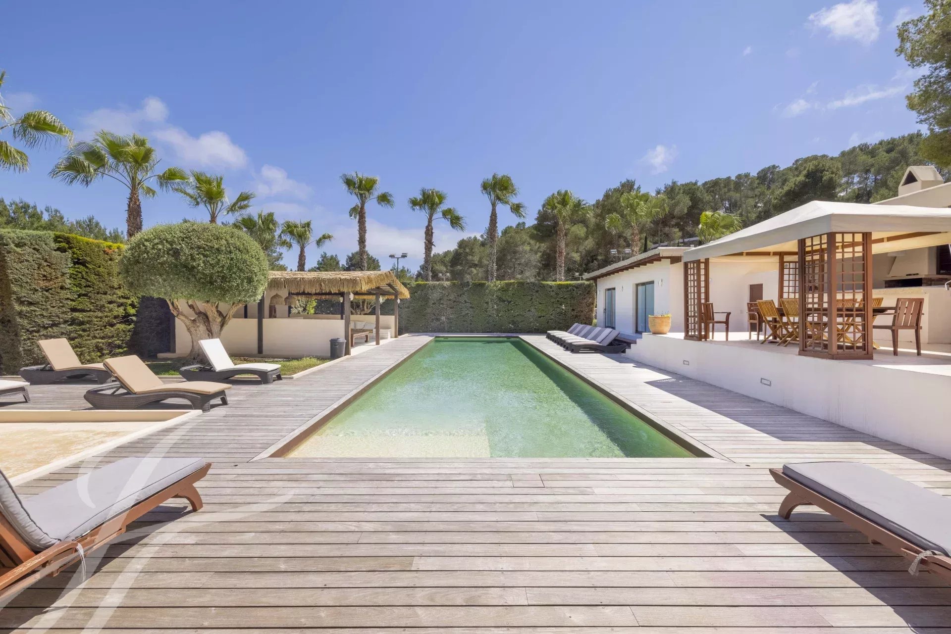 Villa zur Miete provisionsfrei 10.000 € 909 m²<br/>Wohnfläche 5.796 m²<br/>Grundstück Santa Eulària des Riu 07840