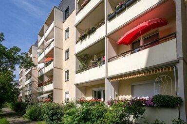 Wohnung zur Miete 408 € 3 Zimmer 57 m² 2. Geschoss frei ab 08.03.2025 Rottwerndorfer Str. 6 Leuben (Rottwerndorfer Str.) Dresden 01257