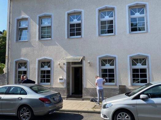 Haus zum Kauf 839.000 € 9 Zimmer 270 m² 680 m² Grundstück Hassels Düsseldorf / Hassels 40599