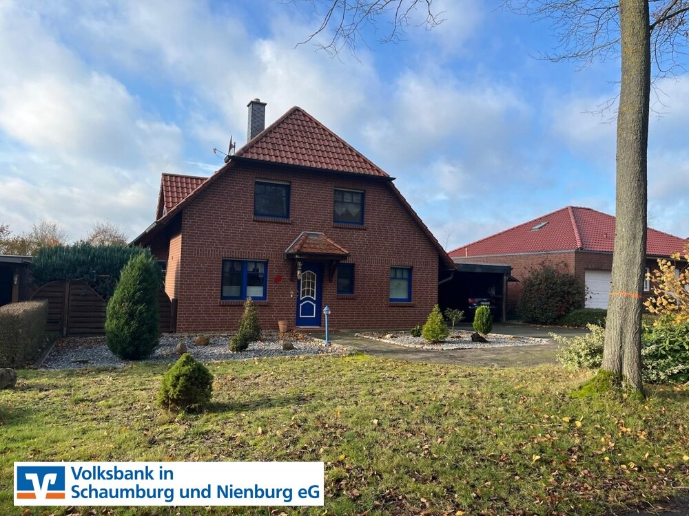 Einfamilienhaus zum Kauf 239.000 € 6 Zimmer 139 m²<br/>Wohnfläche 570 m²<br/>Grundstück Steyerberg Steyerberg 31595