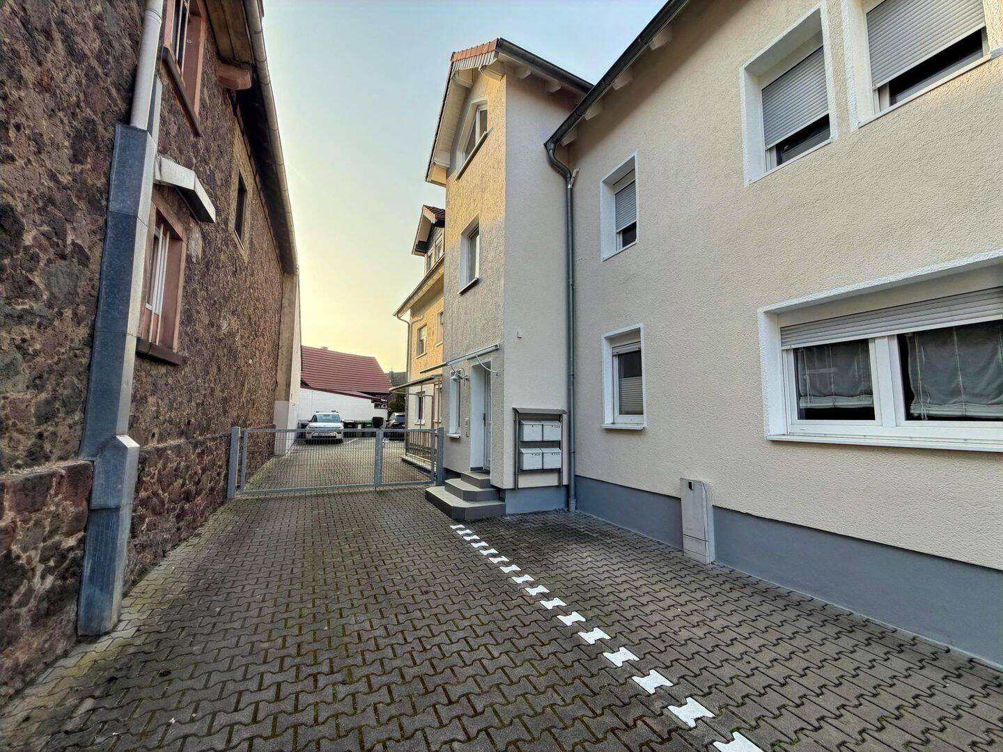 Immobilie in Erlensee - Mehrfamilien - Wohnhaus mit 4 Wohnungen in ruhiger Top - Lage von Erlensee Langendiebach - Bild 2
