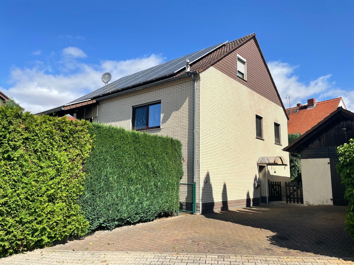 Einfamilienhaus zum Kauf 489.000 € 5 Zimmer 146,6 m²<br/>Wohnfläche 433 m²<br/>Grundstück Heldenbergen Nidderau 61130