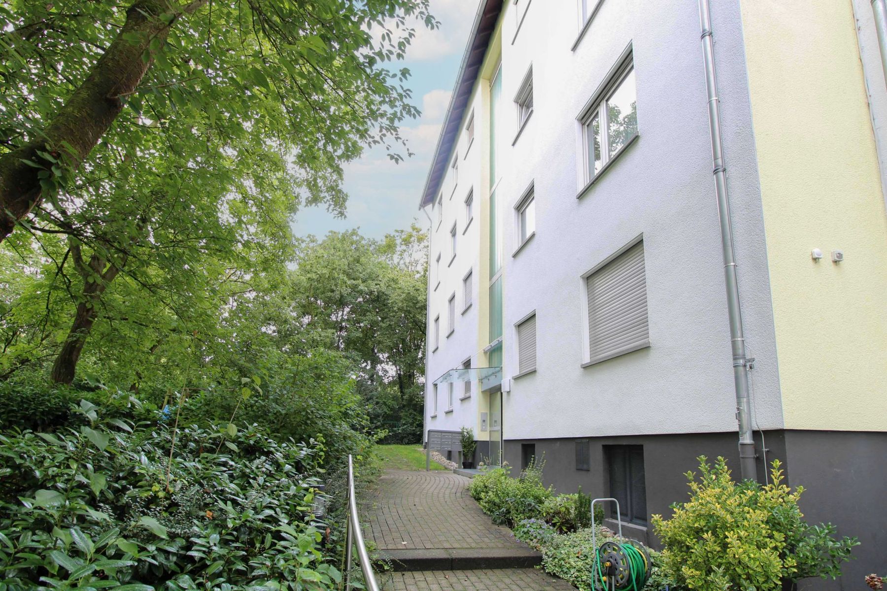 Wohnung zum Kauf 399.000 € 3 Zimmer 88,5 m²<br/>Wohnfläche 3.<br/>Geschoss Berkersheim Frankfurt am Main 60435