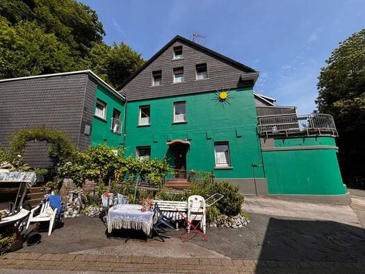 Mehrfamilienhaus zum Kauf als Kapitalanlage geeignet 345.000 € 8 Zimmer 244 m² 401 m² Grundstück Hardtstraße 60 Dahlhausen Radevormwald 42477