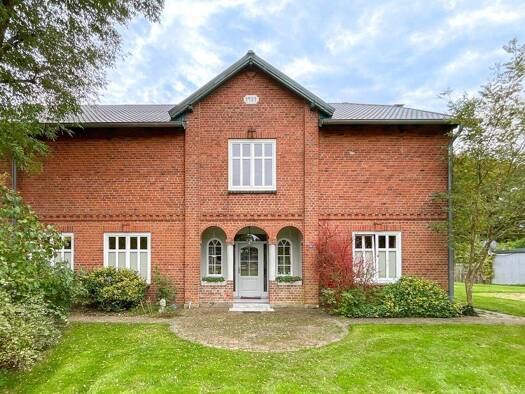 Haus zum Kauf 849.000 € 9 Zimmer 254,1 m² 2.922 m² Grundstück Lentföhrden 24632