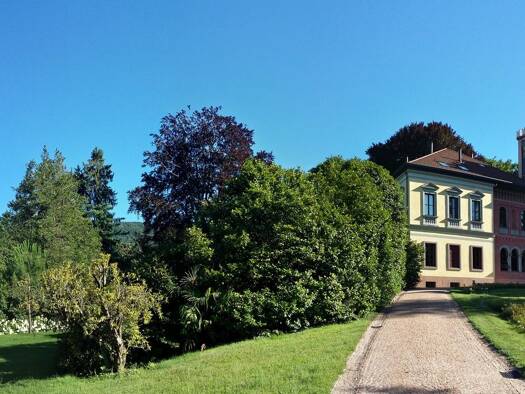 Haus zum Kauf 15 Zimmer 1.200 m² 8.500 m² Grundstück Cadegliano Viconago 21031