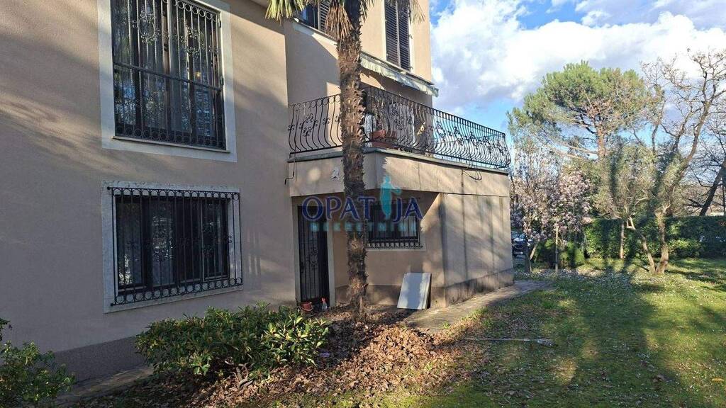 Einfamilienhaus zur Miete 1.900 € 6 Zimmer 992 m² Grundstück Opatija 51410