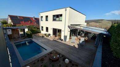 Haus zum Kauf 1.750.000 € 10 Zimmer 290 m² 674 m² Grundstück Erlabrunn 97250