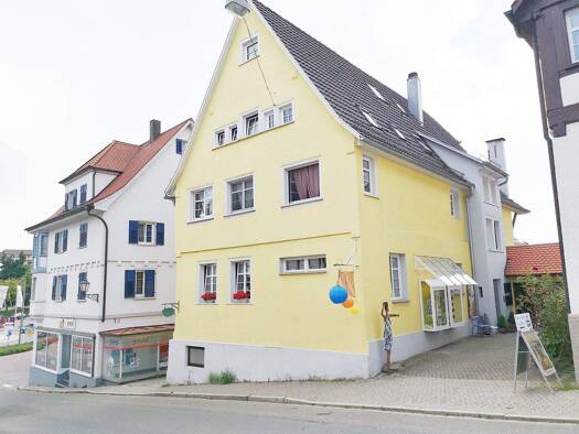 Haus zum Kauf 750.000 € 13 Zimmer 405 m² 492 m² Grundstück Pfullendorf 88630