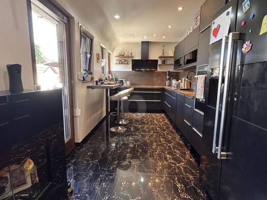 Mehrfamilienhaus zum Kauf 420.000 € 10 Zimmer 380 m² 706 m² Grundstück Obersontheim 74423