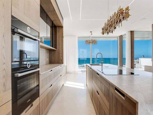 Haus zum Kauf 20.750.028 € 780 m² 1.300 m² Grundstück ?? ????