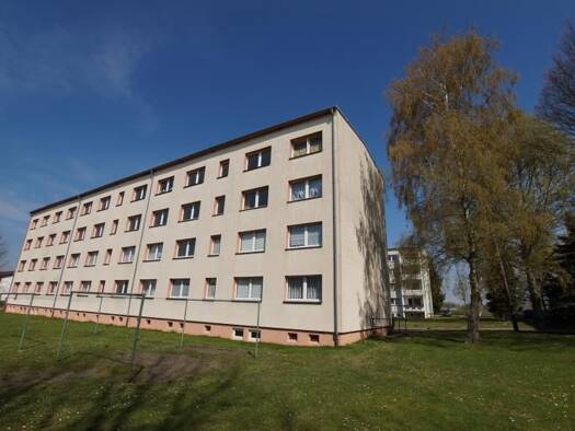 Wohnung zur Miete 260 € 2 Zimmer 42,9 m² 2. Geschoss Wilhelm-Pieck-Straße 11 Triptis 07819