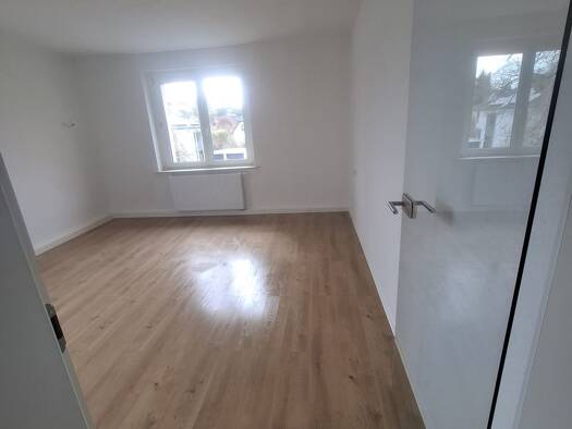 Wohnung zur Miete 280 € 2 Zimmer 46,4 m² Geschoss 1/3 frei ab sofort August-Schlosser-Straße 21 Oberhohndorf Zwickau 08056