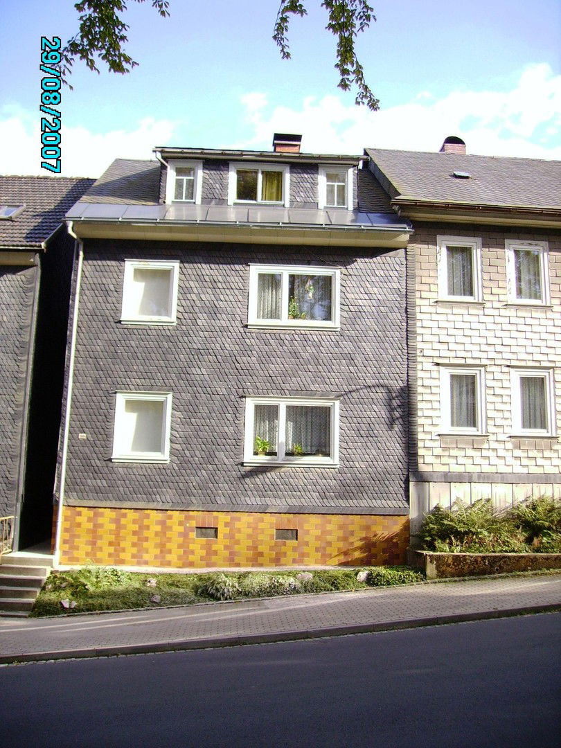 Einfamilienhaus zum Kauf provisionsfrei 85.000 € 9 Zimmer 120 m²<br/>Wohnfläche 536 m²<br/>Grundstück Großbreitenbach 98701