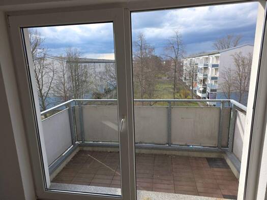 Wohnung zur Miete 395 € 1,5 Zimmer 54,4 m² 3. Geschoss frei ab sofort Joachim-Quantz-Straße Merseburg 06217