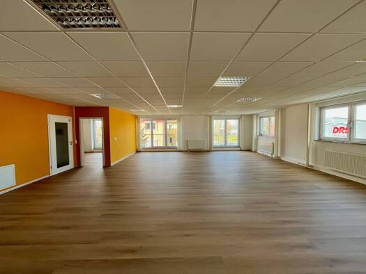 Bürofläche zur Miete 1.300 € 1,5 Zimmer 122 m² Bürofläche Werderau Nürnberg 90441