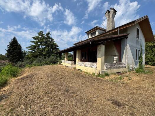 Einfamilienhaus zum Kauf 800.000 € 4 Zimmer 120 m² 2.900 m² Grundstück frei ab sofort Sommacampagna 37066