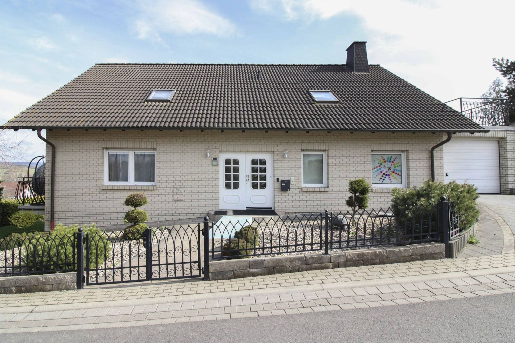 Mehrfamilienhaus zum Kauf 449.000 € 6 Zimmer 213,1 m²<br/>Wohnfläche 529,1 m²<br/>Grundstück Papierfabrik Kaufungen 34260