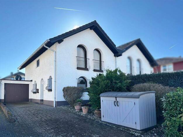 Doppelhaushälfte zum Kauf 339.000 € 4 Zimmer 116 m² 306 m² Grundstück Ringen Grafschaft 53501