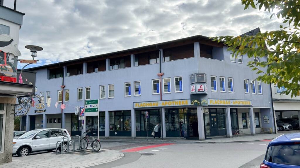 Büro zur Miete 1.500 € 4 Zimmer 124,5 m² Bürofläche Seekirchen am Wallersee 5201